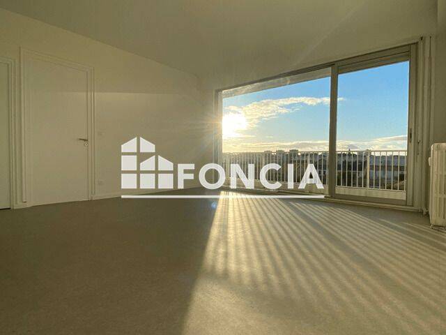Appartement 3 pièces 57 m² · à La Rochelle · 56,7 m² · 1 121 €