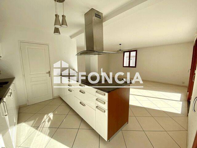 Appartement 4 pièces 104 m² · à Divonne-les-Bains · 104,1 m² · 2 418 €/mois