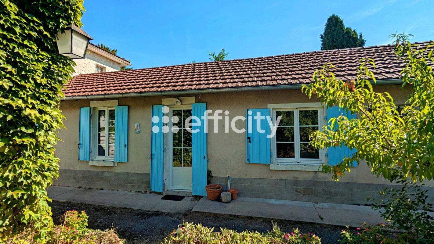 Maison 6 pièces 144 m² · à Barbezieux-Saint-Hilaire · 144 m² · 160 000 €