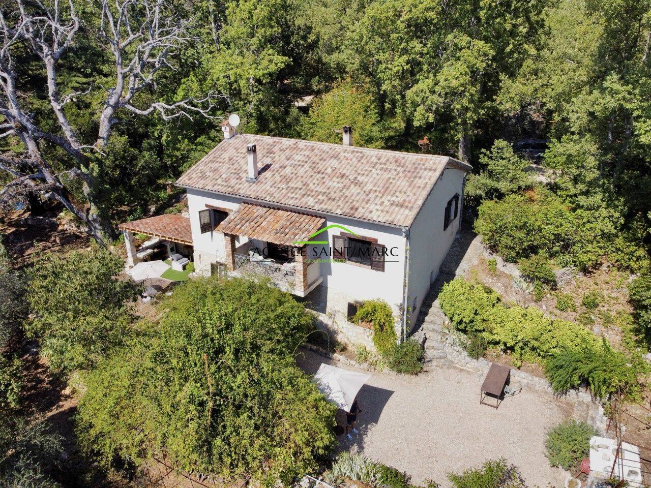Maison 5 pièces 125 m² · à Saint-Vallier-de-Thiey · 125 m² · 799 000 €