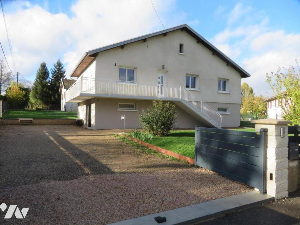 Maison 5 pièces 101 m² · à Mont-sous-Vaudrey · 101 m² · 1 170 €