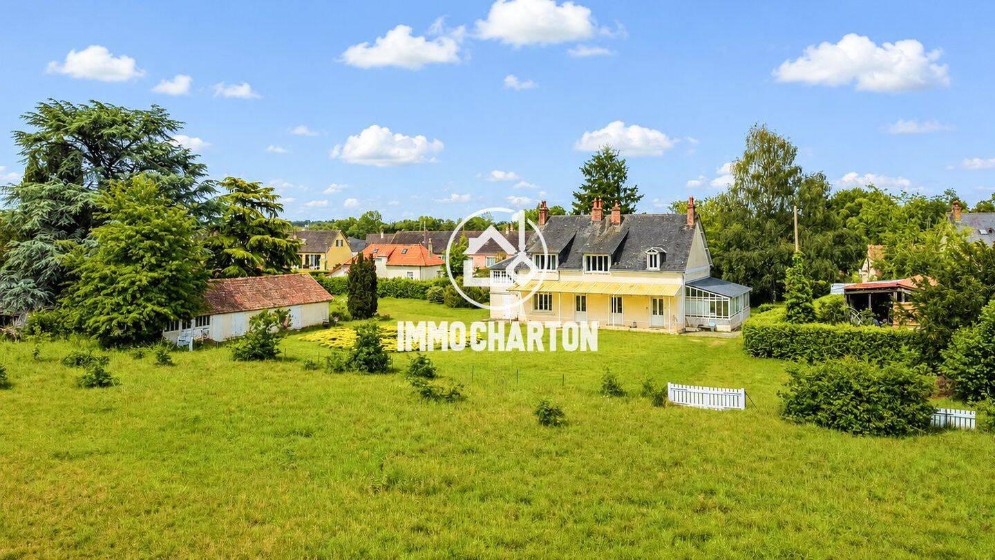 Maison 11 pièces 221 m² · à Guécélard · 221,3 m² · 374 400 €