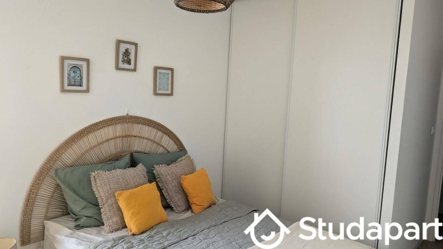 Appartement 1 pièce 12 m² · à Nantes · 12 m² · 570 €