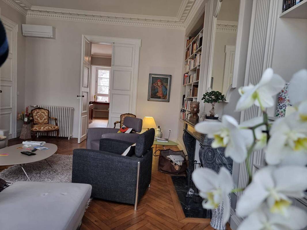 Maison 12 pièces 398 m² · à Angers · 398 m² · 1 450 000 €