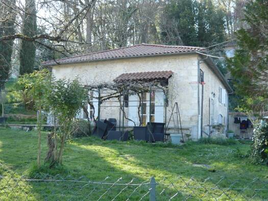 Maison à louer 950 € 5 pièces 4 chambres 100,6 m² Périgueux 24000