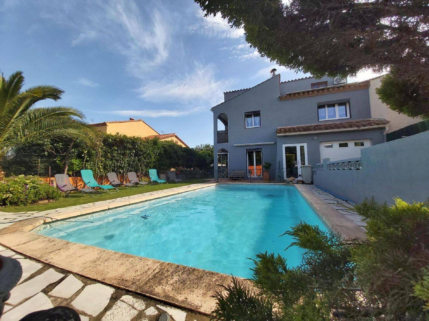Maison 7 pièces 162 m² · à Saint-Laurent-de-la-Salanque · 162 m² · 375 000 €