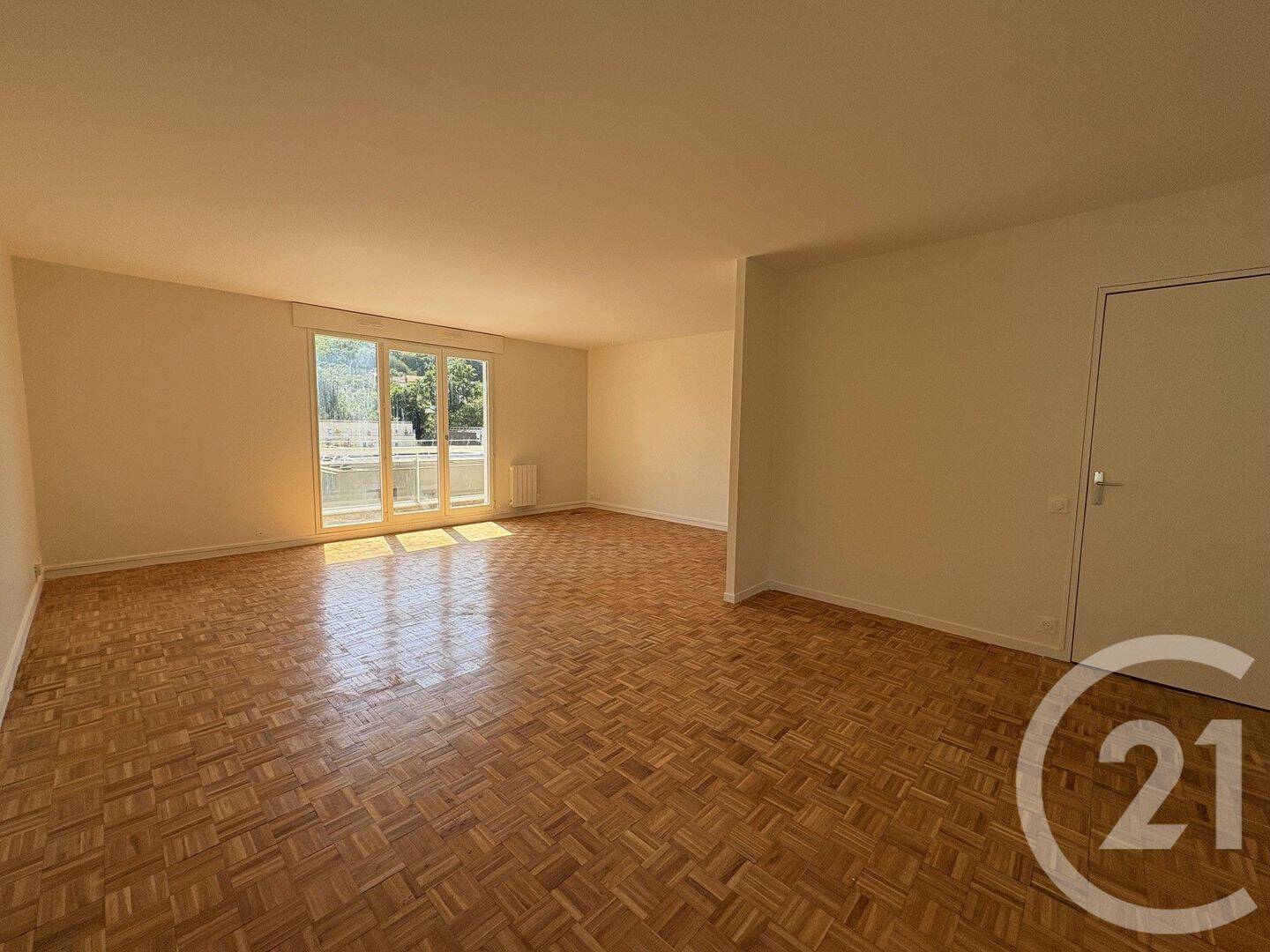 Appartement 3 pièces 88 m² · à Sèvres · 88,4 m² · 1 995 €
