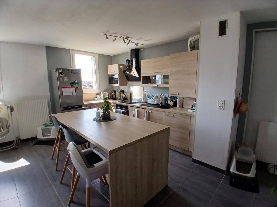 Appartement 3 pièces 73 m² · à Margny-lès-Compiègne · 73 m² · 910 €