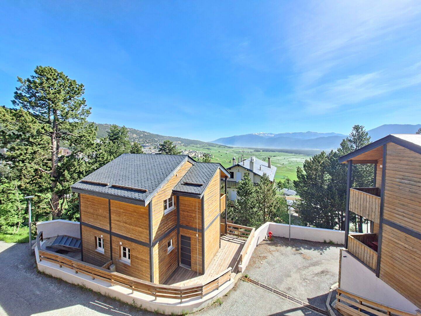 Maison 4 pièces 77 m² · à Les Angles · 77 m² · 385 000 €