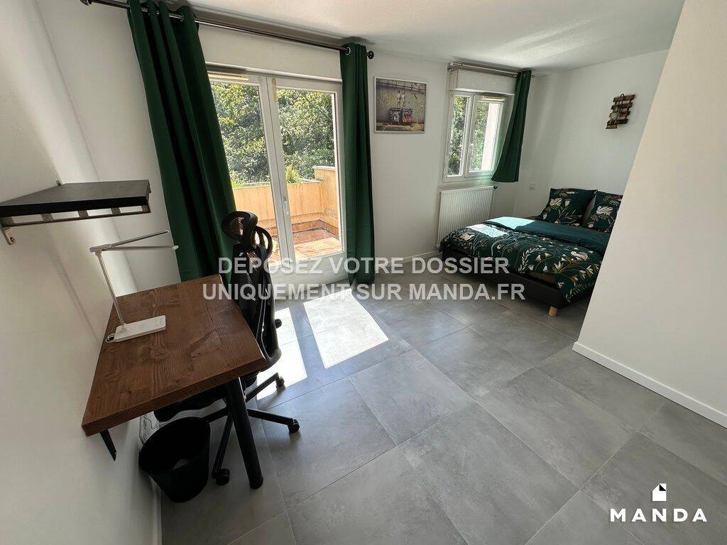 Appartement 7 pièces 16 m² · à Champs-sur-Marne · 16 m² · 650 €