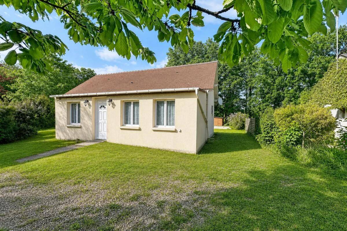 Maison 7 pièces 98 m² · à Courtenay · 98 m² · 150 000 €