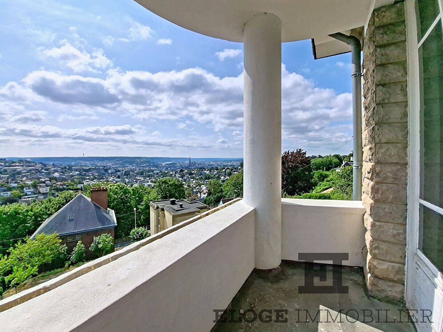 Appartement 2 pièces 94 m² · à Mont-Saint-Aignan · 94 m² · 285 000 €