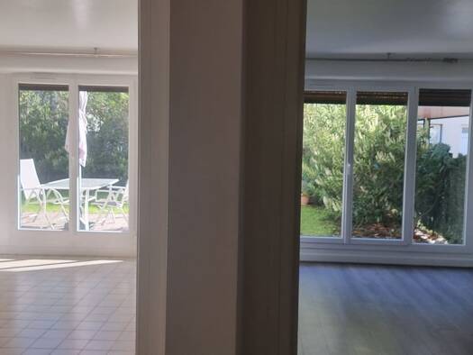 Appartement à louer 1 630 € 2 pièces 1 chambre 52 m² RDC Le Plateau Saint-Maurice 94410