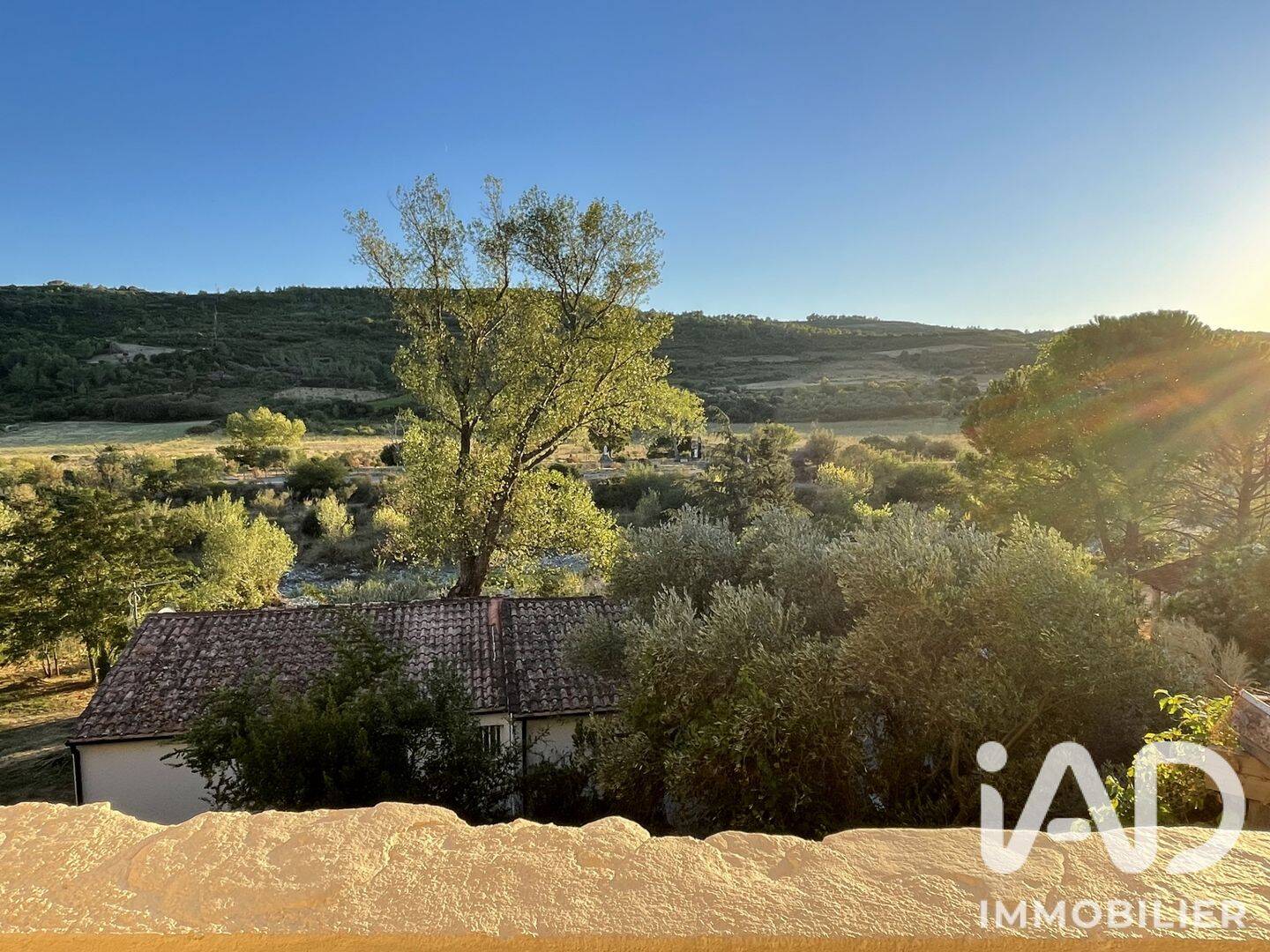 Maison 6 pièces 124 m² · à La Caunette · 123,9 m² · 145 000 €