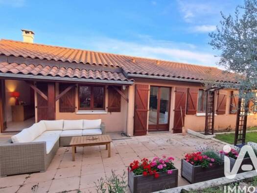 Maison de plain-pied à vendre 389 000 € 5 pièces 4 chambres 101 m² 810 m² de terrain Nord L'Arbresle 69210