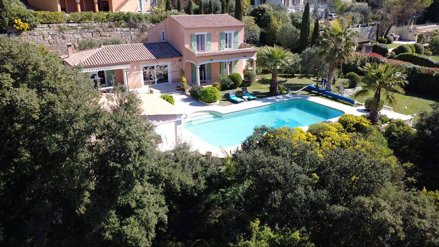 Maison 5 pièces 140 m² · à Flayosc · 140 m² · 740 000 €