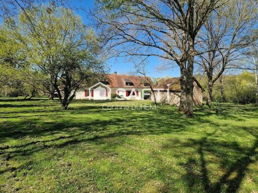 Maison à vendre 147 000 € 5 pièces 2 chambres 95 m² 7 600 m² de terrain Bourbon-l'Archambault 03160