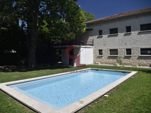 Maison à vendre 469 000 € 9 pièces 6 chambres 328 m² 1 499 m² de terrain Centre Ville Cavaillon 84300