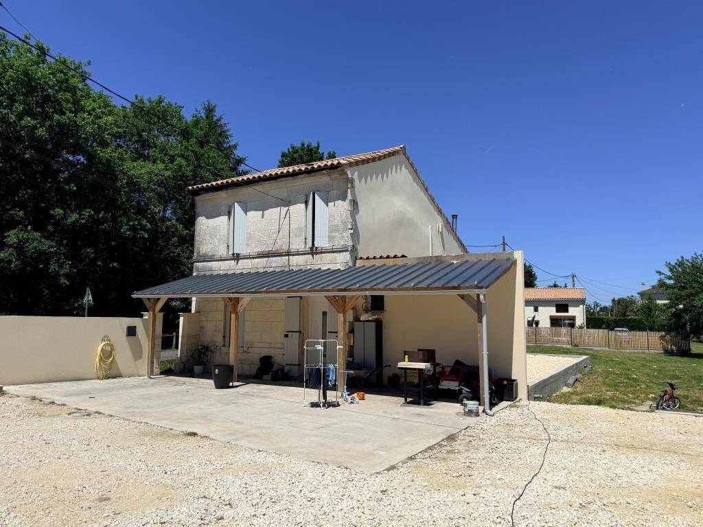 Maison 4 pièces 110 m² · à Saint-Yzan-de-Soudiac · 110 m² · 209 960 €