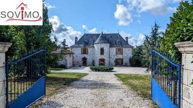Château à vendre 1 054 700 € 13 pièces 7 chambres 436 m² 43 865 m² de terrain Lesterps 16420