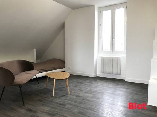 Appartement à louer 699 € 1 pièce 1 chambre 33 m² 3ème étage Rennes 35000