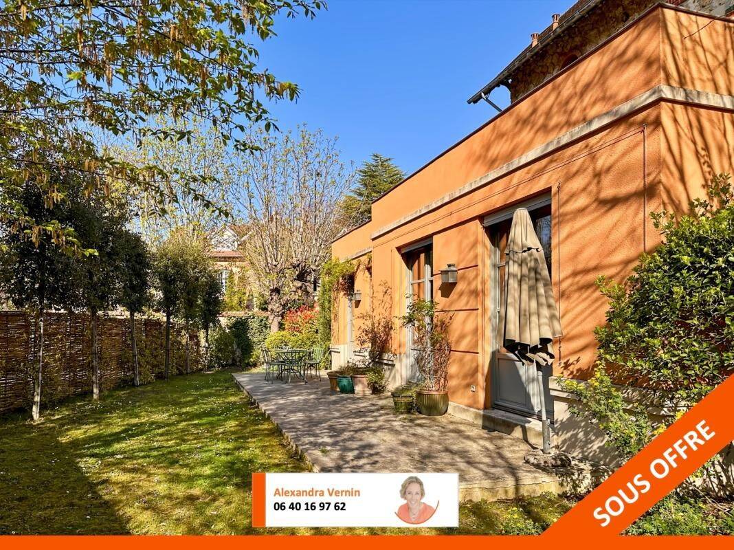 Maison 9 pièces 280 m² · à Saint-Germain-en-Laye · 280 m² · 1 850 000 €