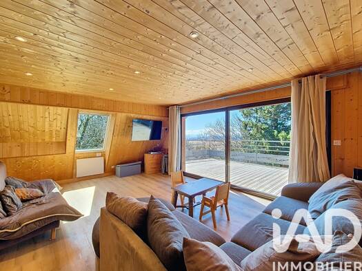 Maison à vendre 728 000 € 8 pièces 6 chambres 166 m² 695 m² de terrain Besse-et-Saint-Anastaise 63610