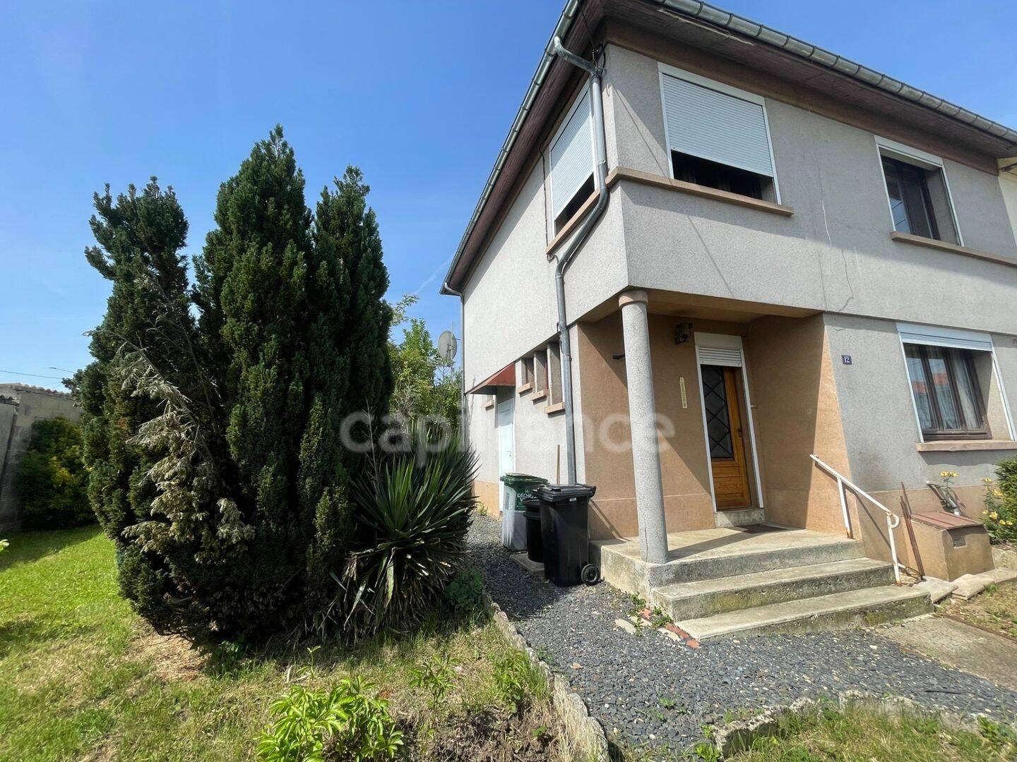 Maison 5 pièces 78 m² · à Charmes · 78 m² · 65 000 €