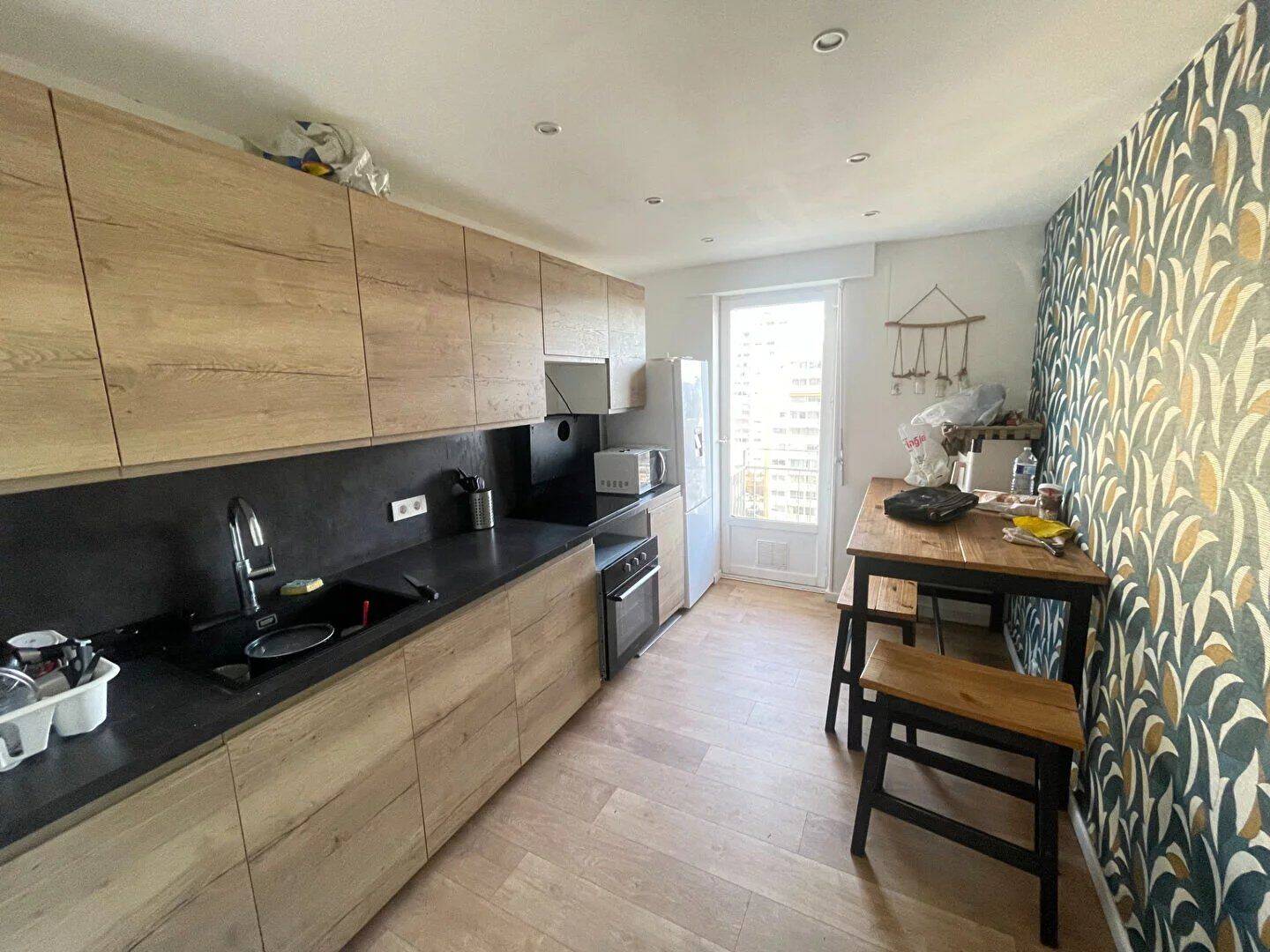 Appartement 6 pièces 101 m² · à Rouen · 101 m² · 166 000 €
