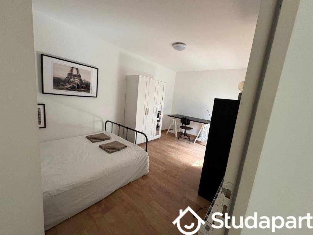 1 pièce 12 m² · à Rouen · 12 m² · 490 €