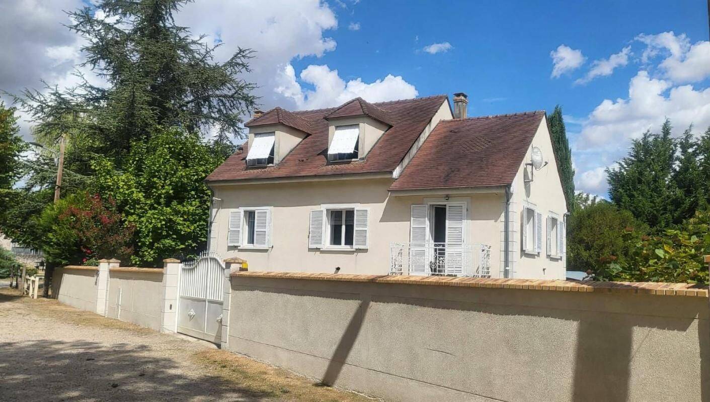 Maison 5 pièces 133 m² · à Étampes · 133 m² · 367 000 €
