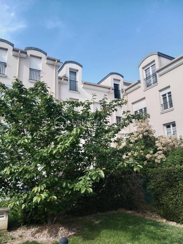 Appartement 3 pièces 57 m² · à Crosne · 57 m² · 198 000 €