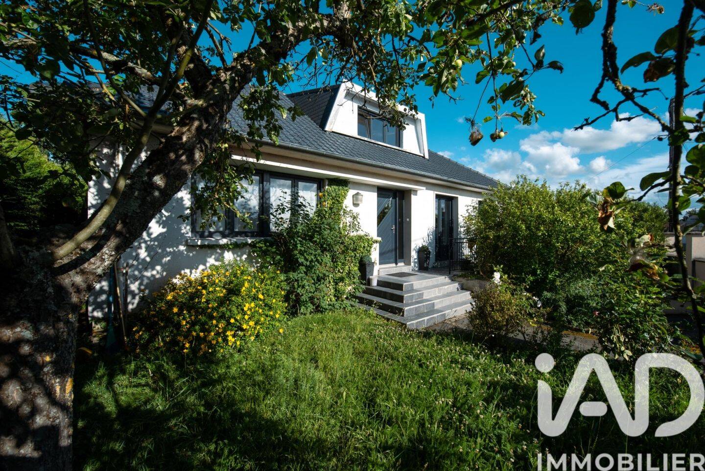 Maison 8 pièces 153 m² · à Rivery · 153 m² · 409 000 €