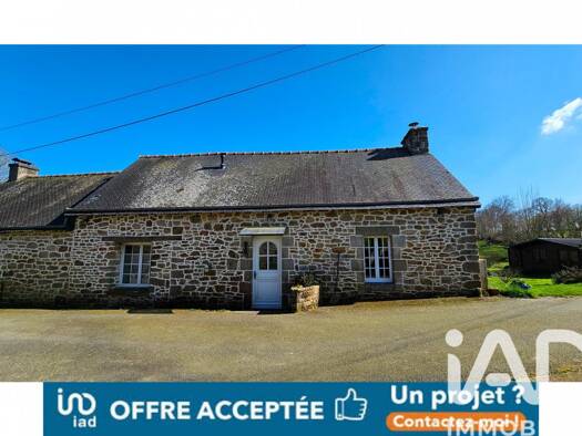 Maison à vendre 270 000 € 6 pièces 4 chambres 268 m² 2 486 m² de terrain Langoëlan 56160