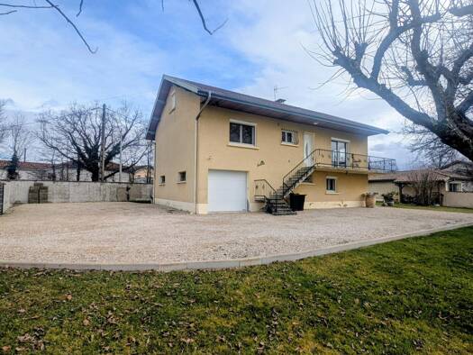 Maison à vendre 295 000 € 6 pièces 4 chambres 193 m² 1 352 m² de terrain Dompierre-sur-Veyle 01240