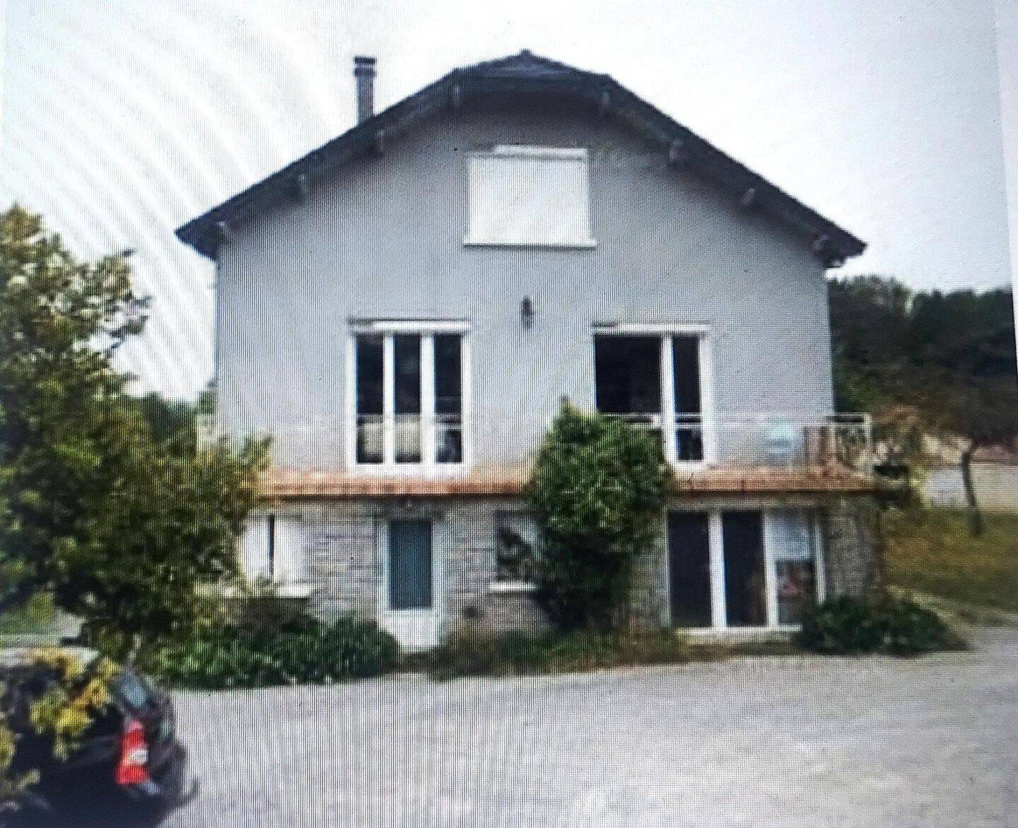 Maison 9 pièces 225 m² · à Rilhac-Rancon · 225 m² · 266 000 €