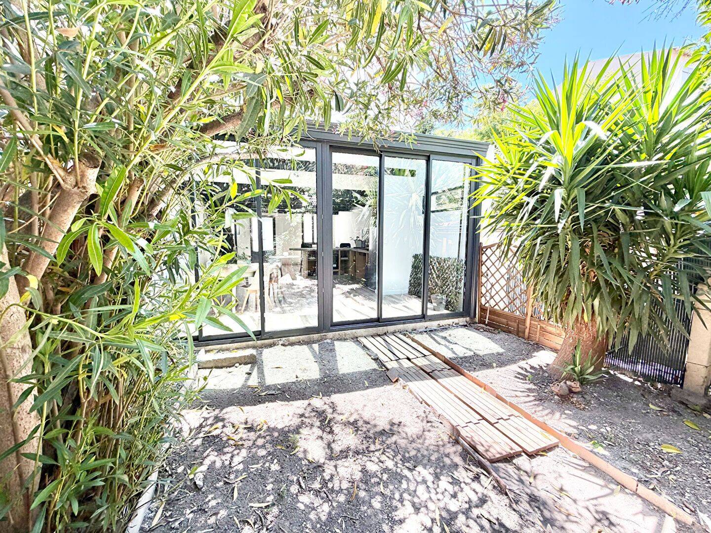 Maison 2 pièces 77 m² · à Marseille 5ème Arrondissement · 77,4 m² · 1 400 €/mois