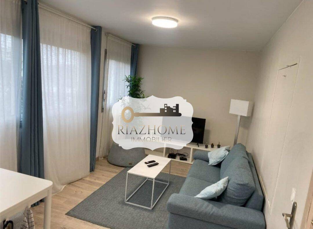 Appartement 1 pièce 28 m² · à Le Bourget · 28 m² · 145 000 €