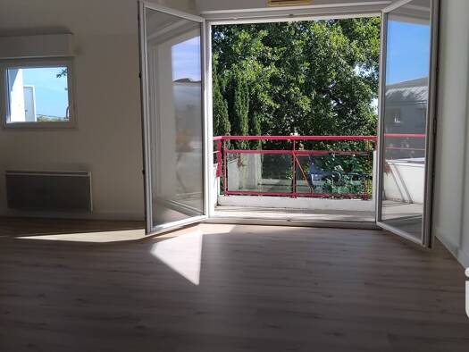Appartement à vendre 172 000 € 2 pièces 1 chambre 41 m² Étage 2/2 Route de Sainte-Luce Nantes 44300