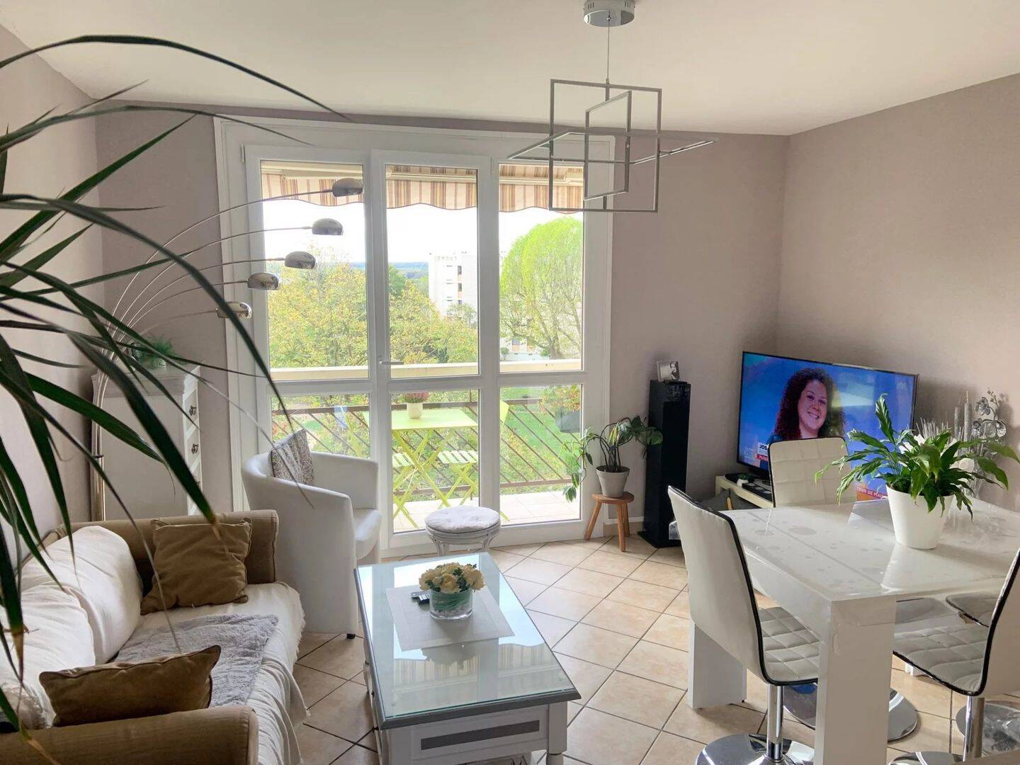 Appartement 3 pièces 56 m² · à Chantilly · 56,4 m² · 820 €