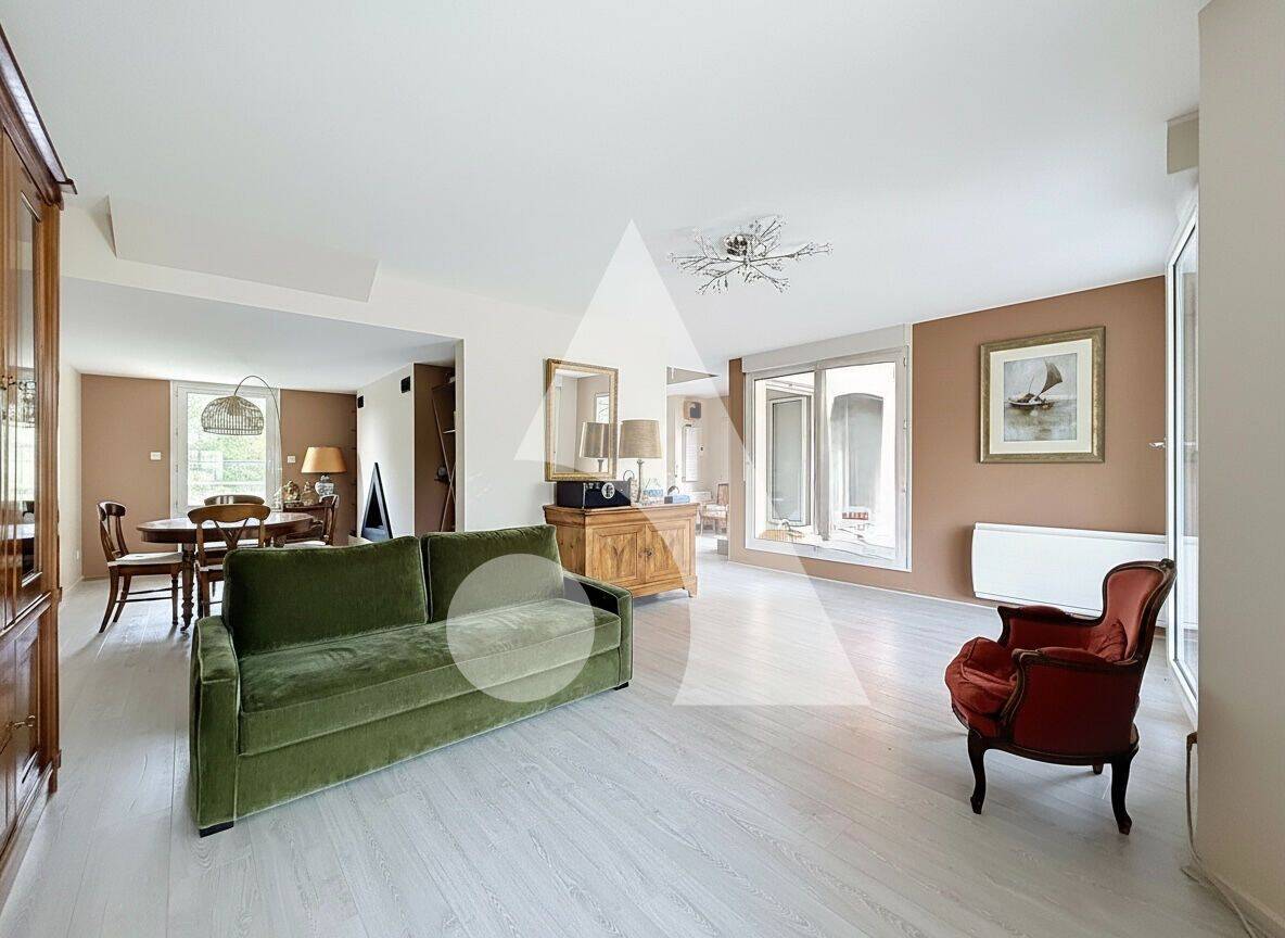 Appartement 7 pièces 169 m² · à Chalon-sur-Saône · 169 m² · 340 000 €