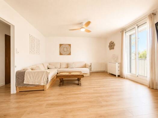 Appartement à vendre 229 500 € 4 pièces 2 chambres 85,4 m² Étage 1/4 La Seyne-sur-Mer 83500