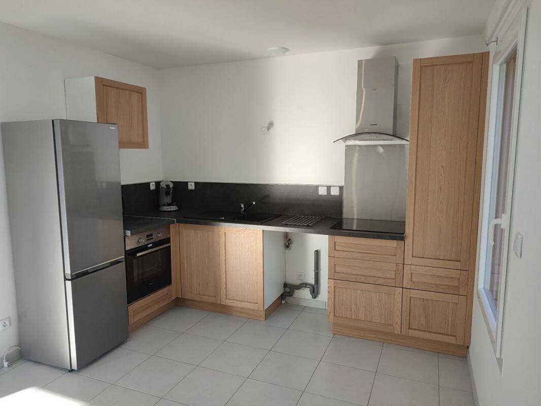 Maison 3 pièces 81 m² · à Le Neubourg · 80,9 m² · 892 €/mois