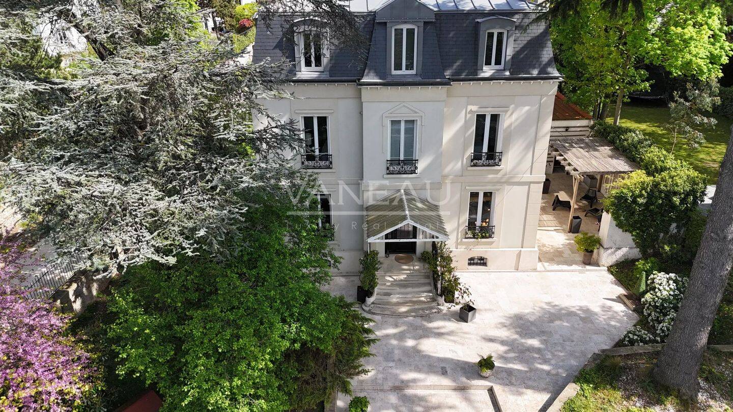 Maison 11 pièces 320 m² · à Montmorency · 320 m² · 1 548 000 €