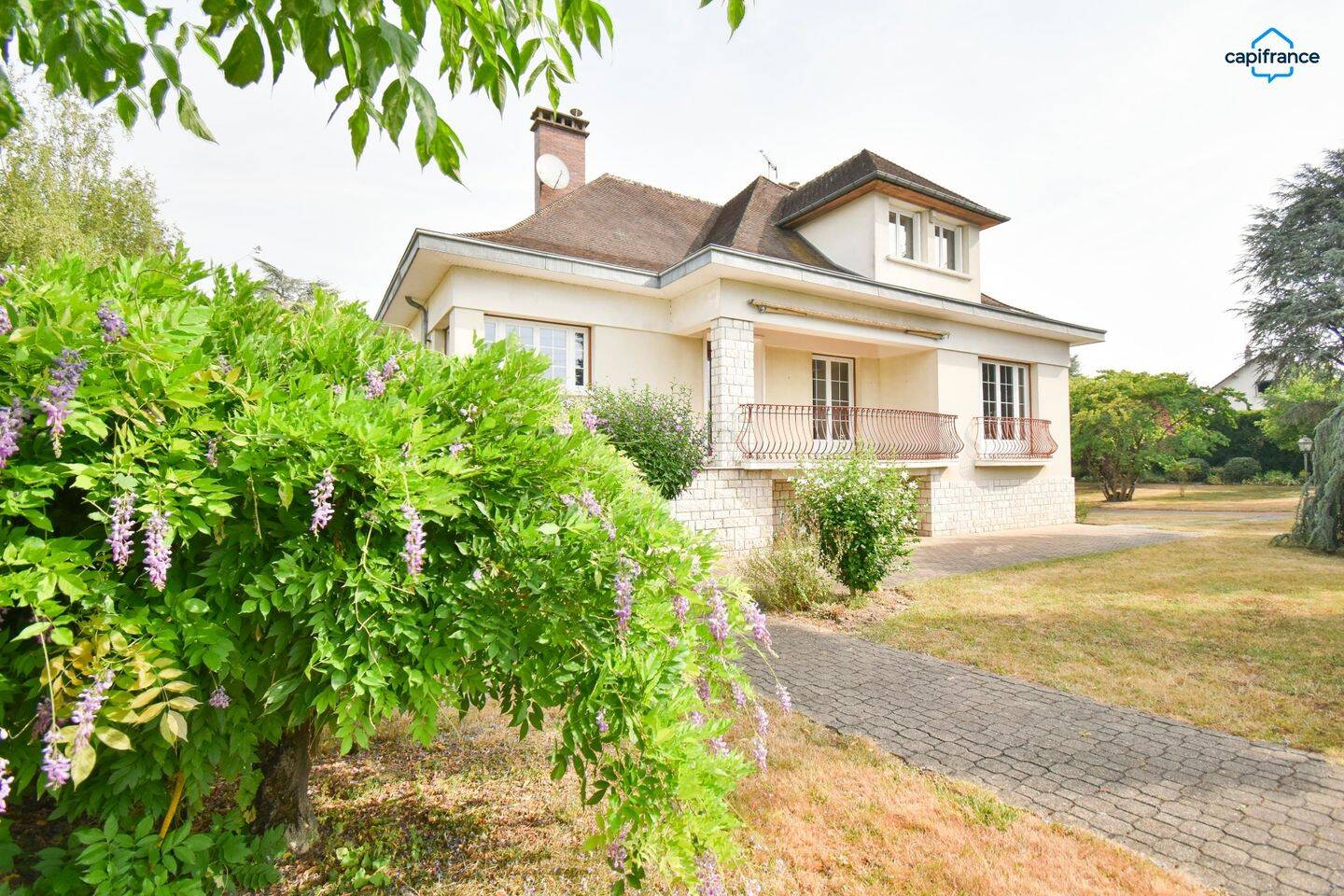 Maison 8 pièces 306 m² · à Saint-Dyé-sur-Loire · 306 m² · 355 000 €