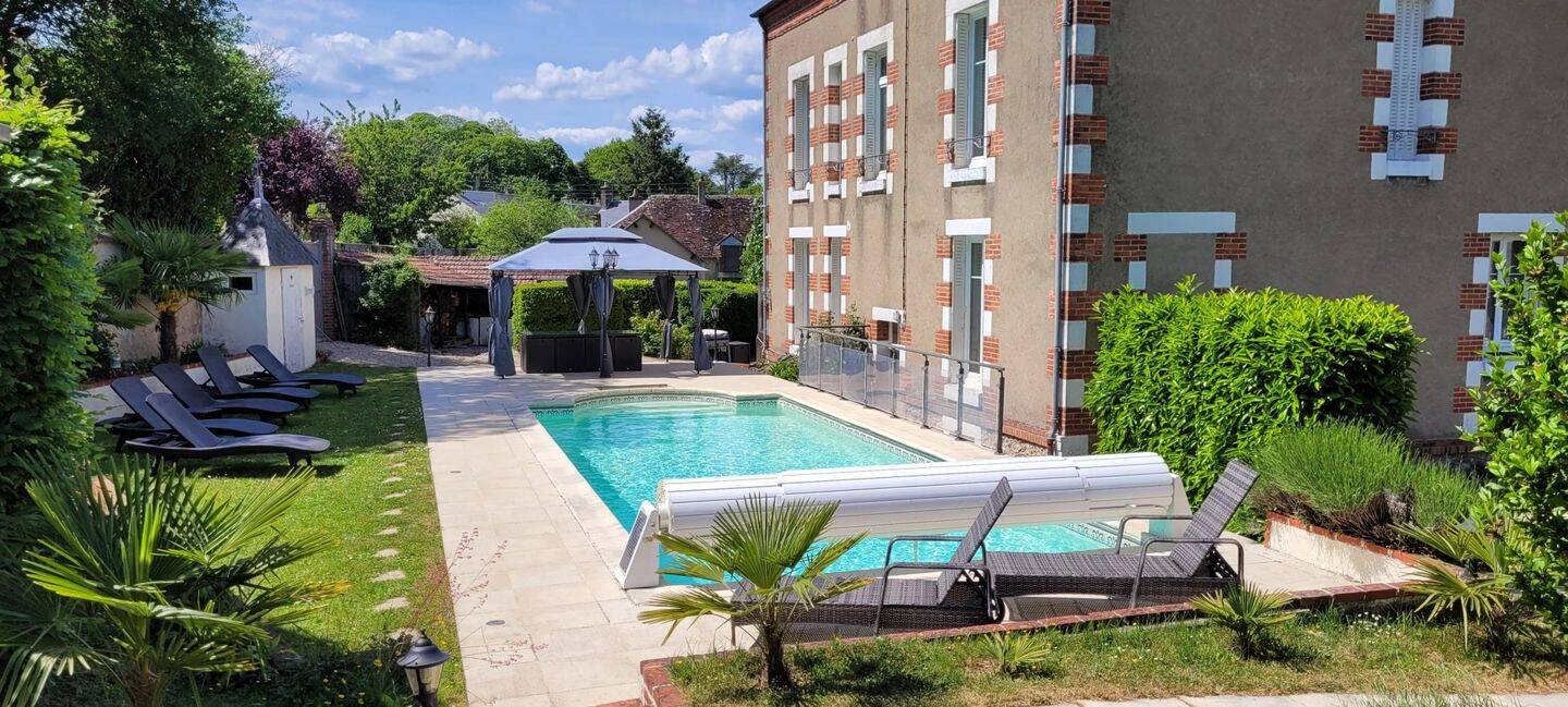 Maison 9 pièces 222 m² · à Henrichemont · 221,8 m² · 470 000 €