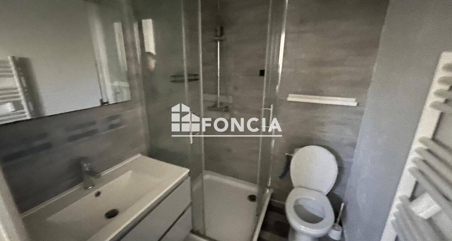 Appartement 3 pièces 41 m² · à Corbeil-Essonnes · 41,3 m² · 827 €/mois
