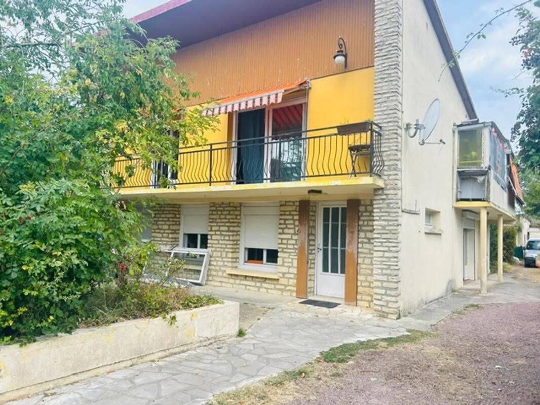 Maison 7 pièces 240 m² · à Mézidon Vallée d'Auge · 240 m² · 199 000 €