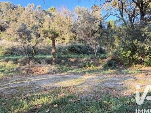 Terrain constructible viabilisé à vendre 162 500 € 903 m² de terrain Caumont-sur-Durance 84510