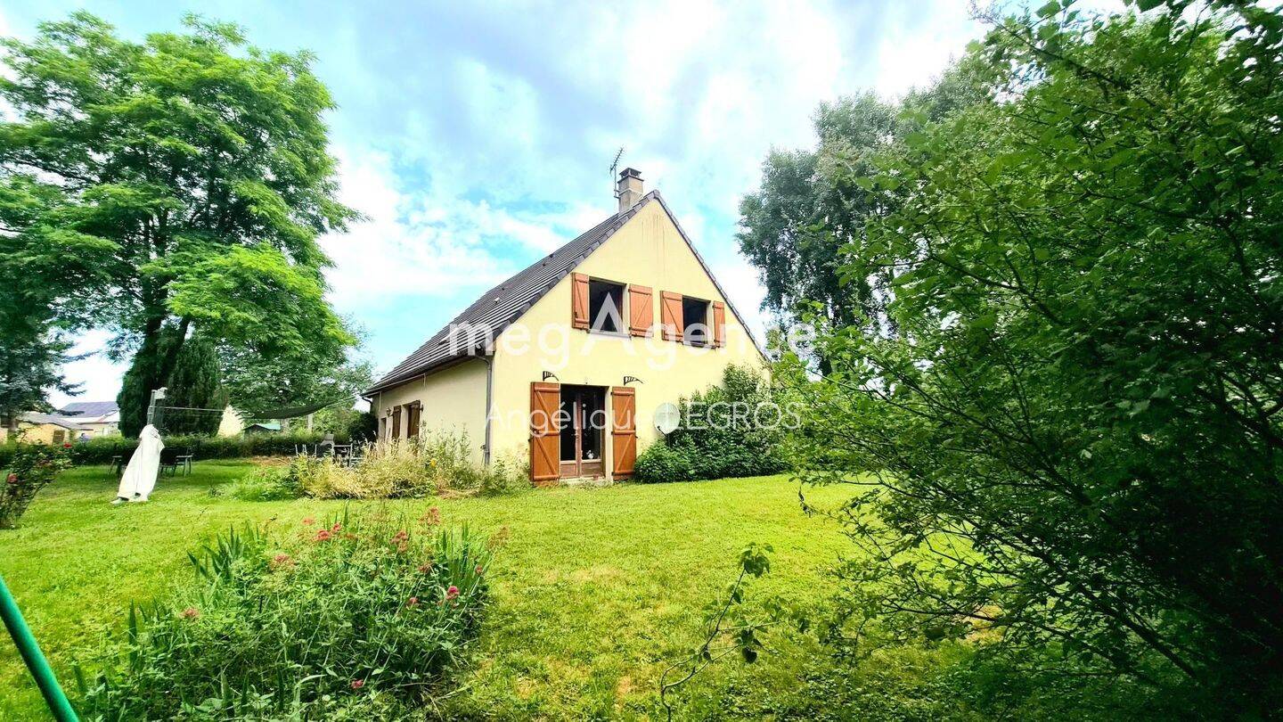Maison 7 pièces 130 m² · à Saint-Pierre-des-Nids · 130 m² · 180 200 €